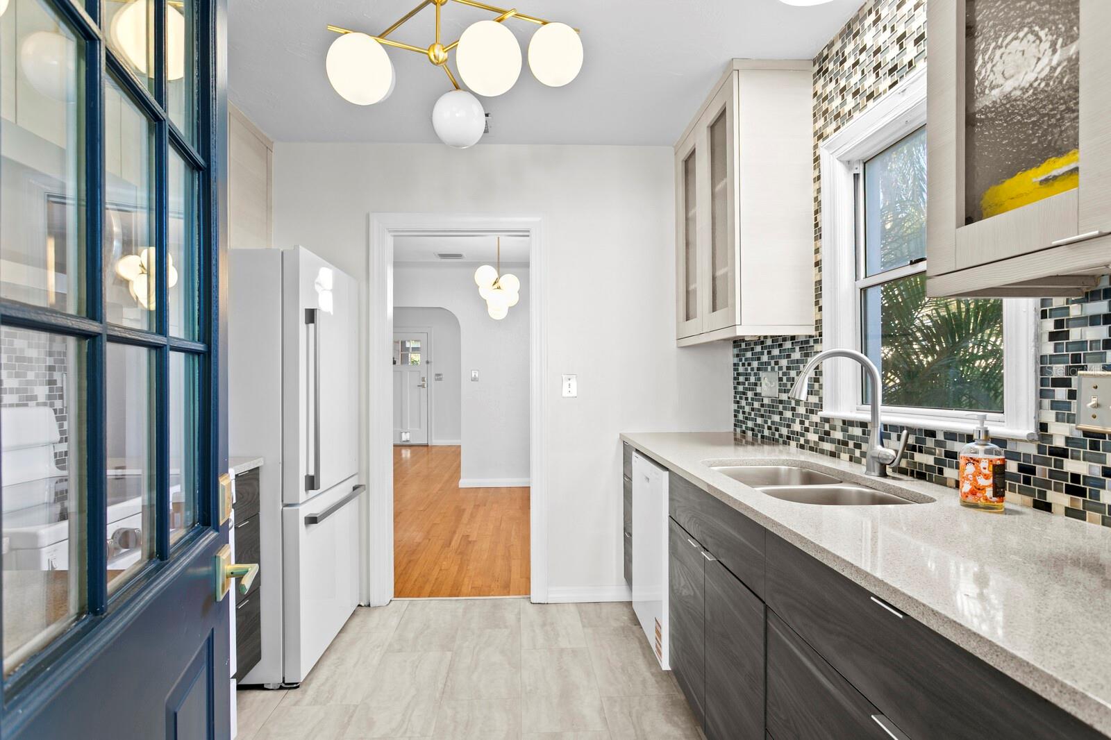 Image 15 of 41 For 1645 15th Street N