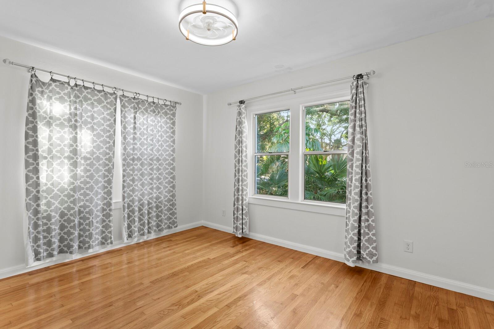 Image 16 of 41 For 1645 15th Street N