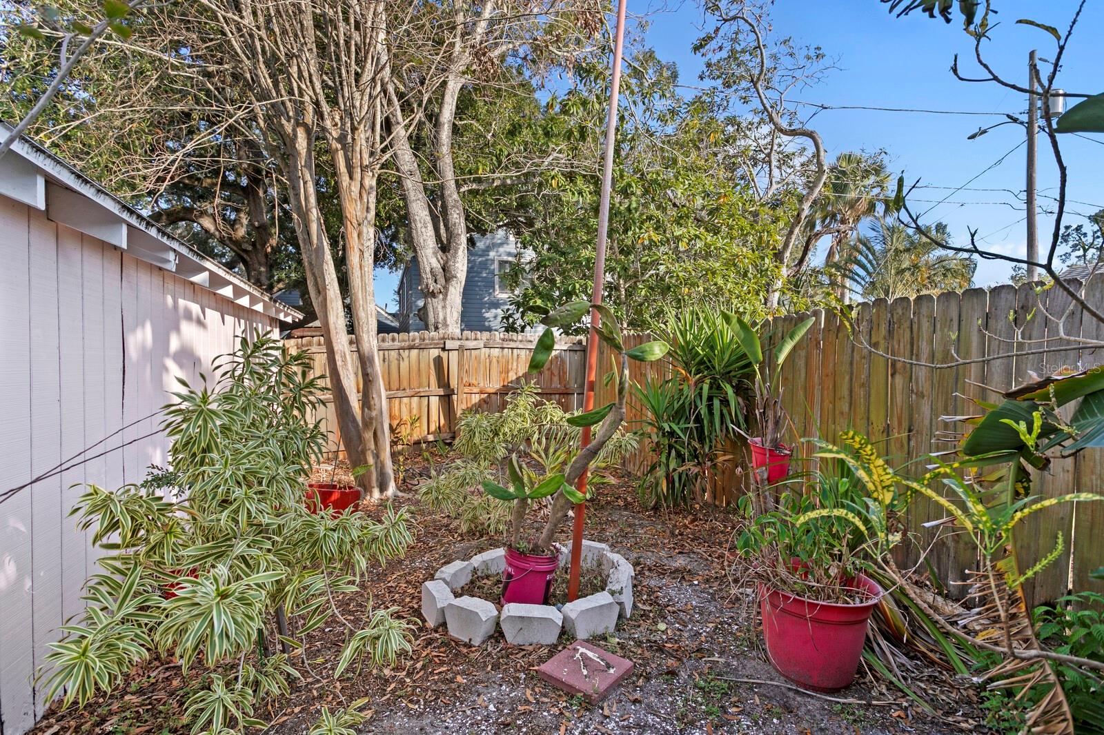 Image 32 of 41 For 1645 15th Street N