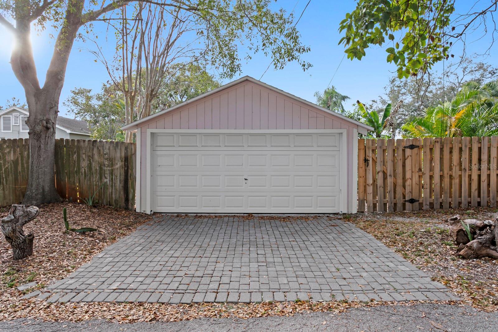 Image 38 of 41 For 1645 15th Street N