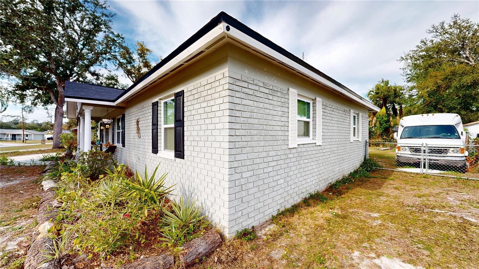 Image 2 of 64 For 606 Dali Drive