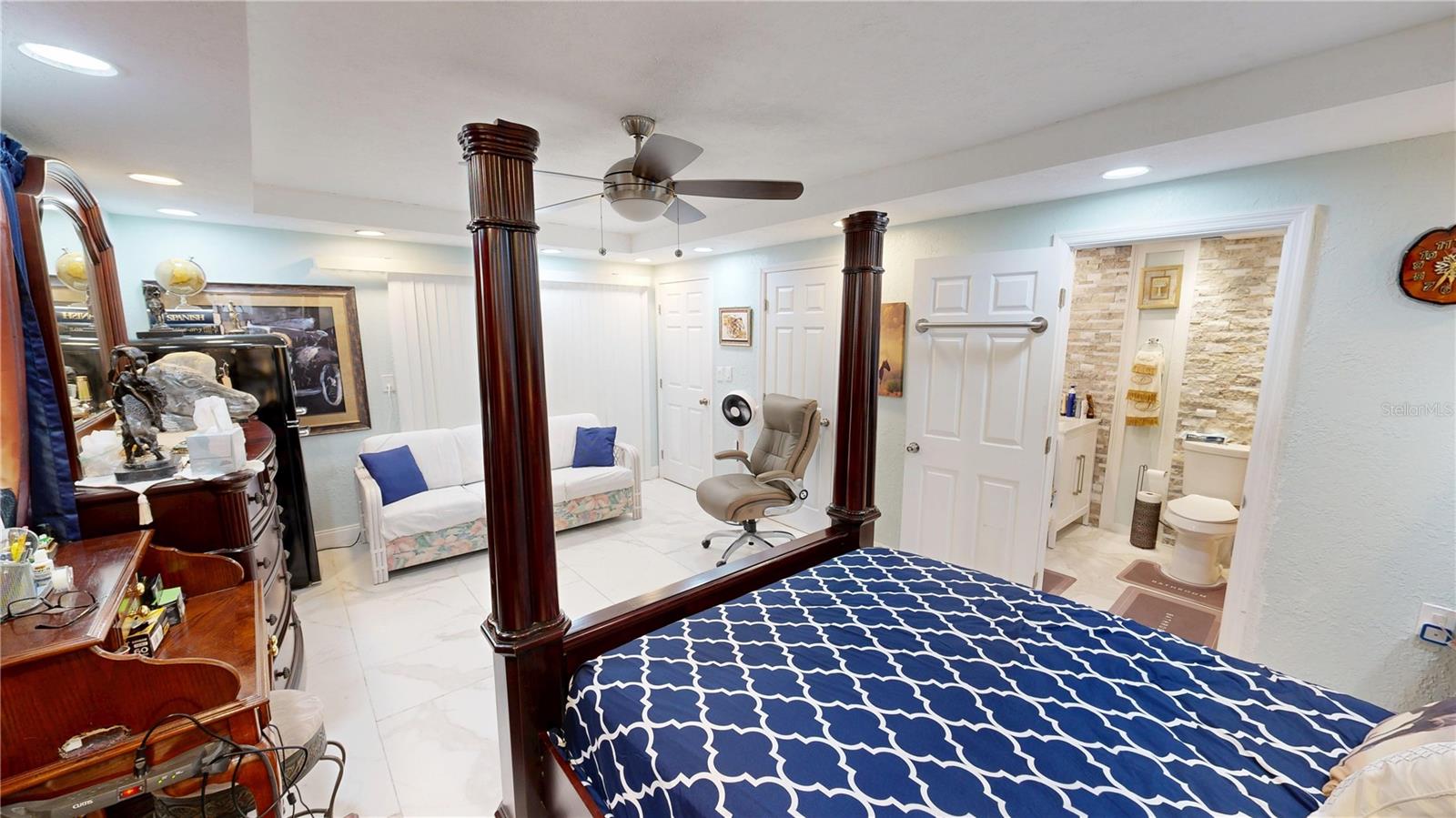 Image 36 of 64 For 606 Dali Drive