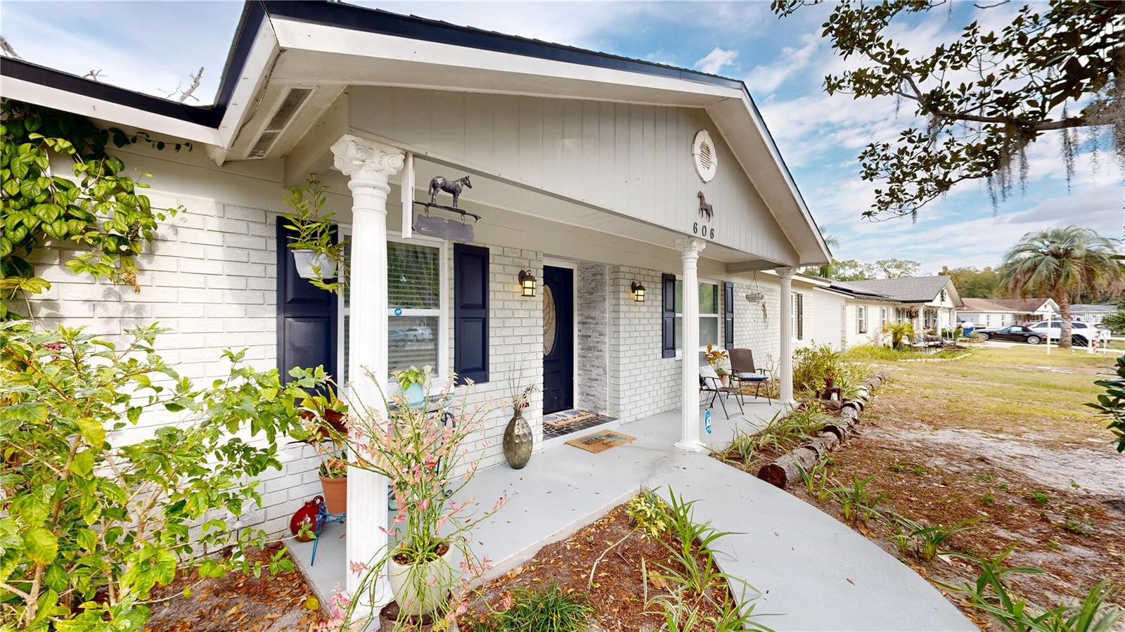 Image 4 of 64 For 606 Dali Drive