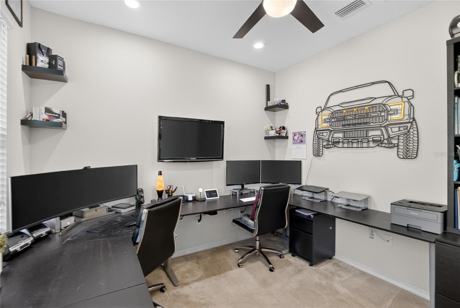 Listing photo id 9 for 10435 Alcon Blue Drive