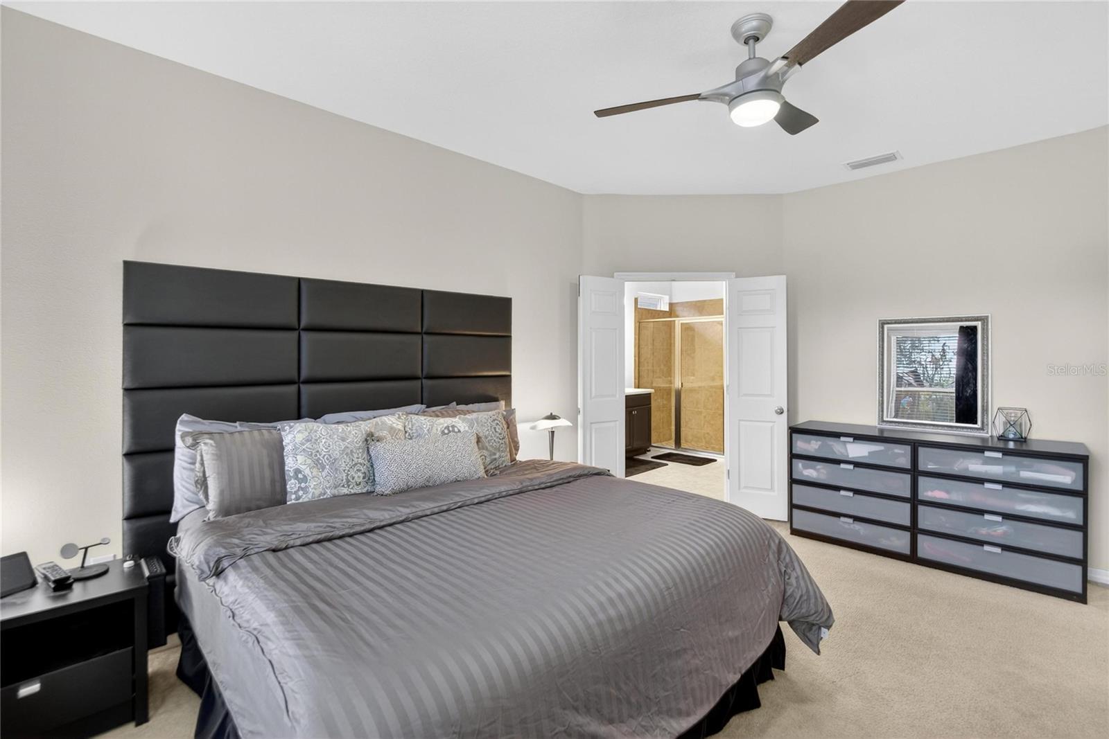 Listing photo id 41 for 10435 Alcon Blue Drive