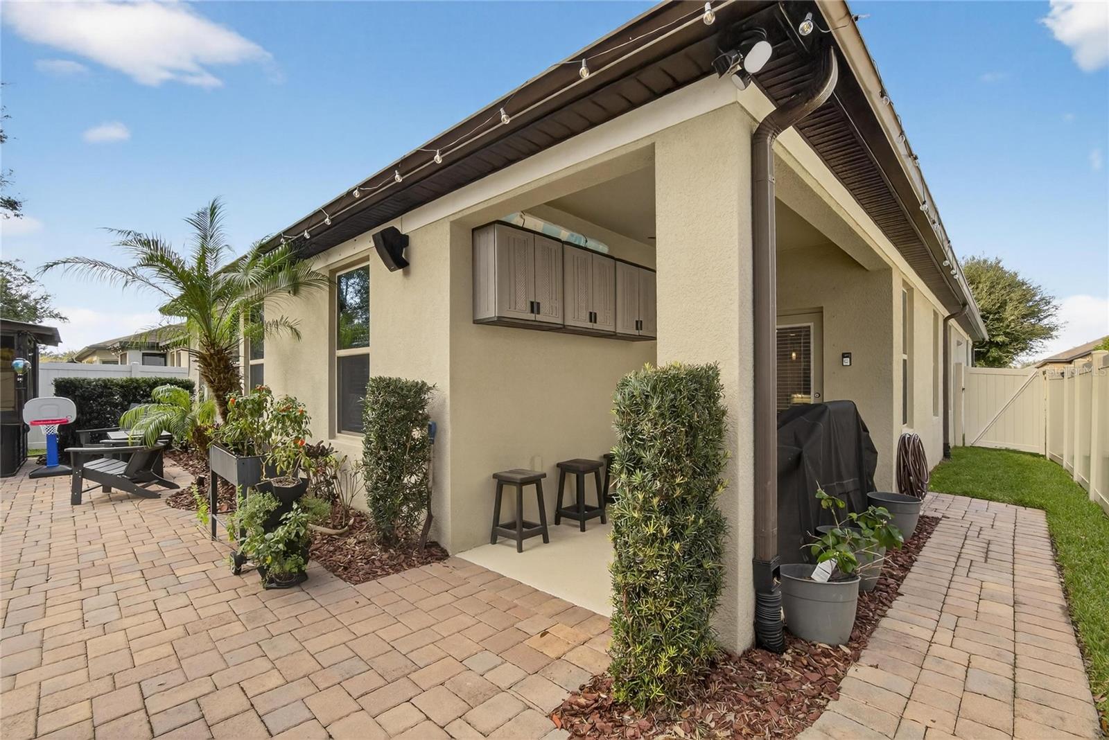 Listing photo id 51 for 10435 Alcon Blue Drive