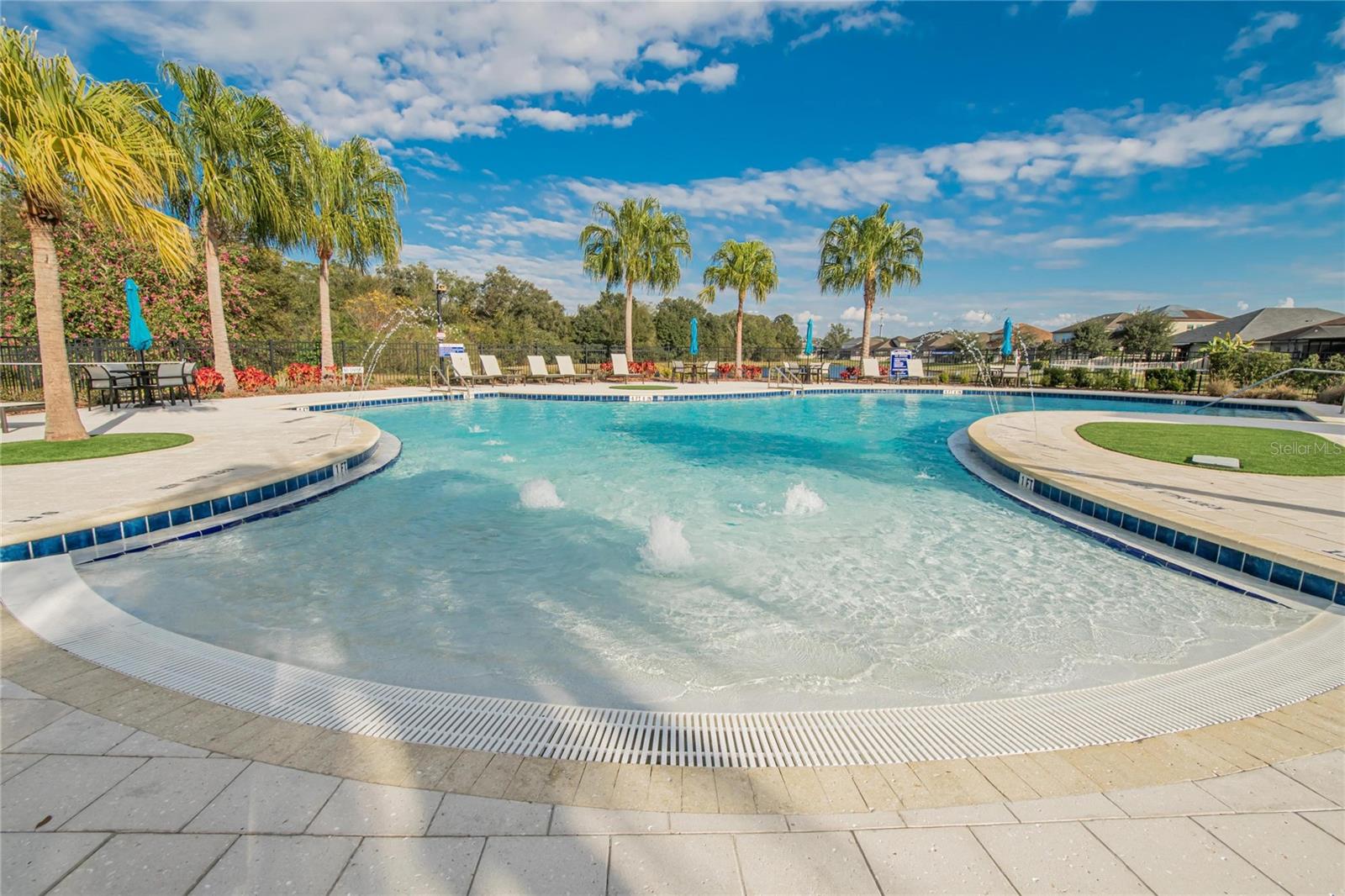 Listing photo id 78 for 10435 Alcon Blue Drive