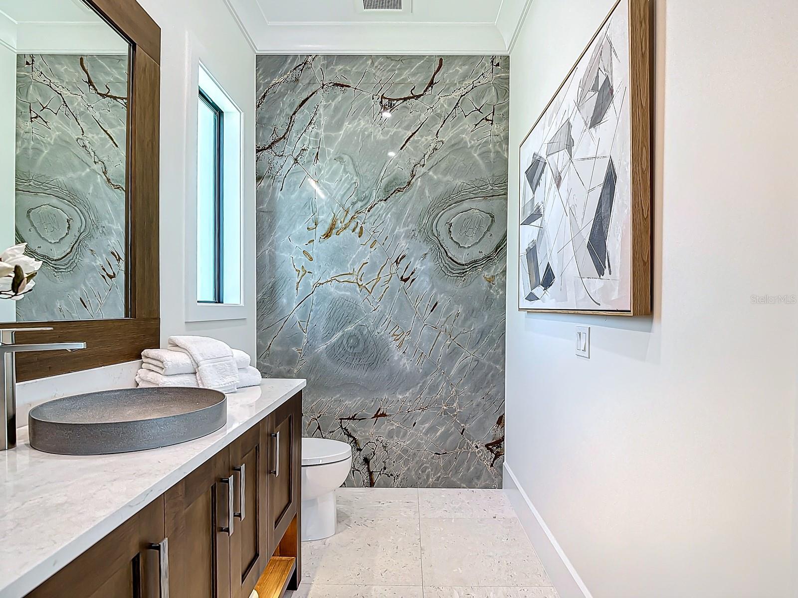 Image 27 of 91 For 14201 Bay Drive