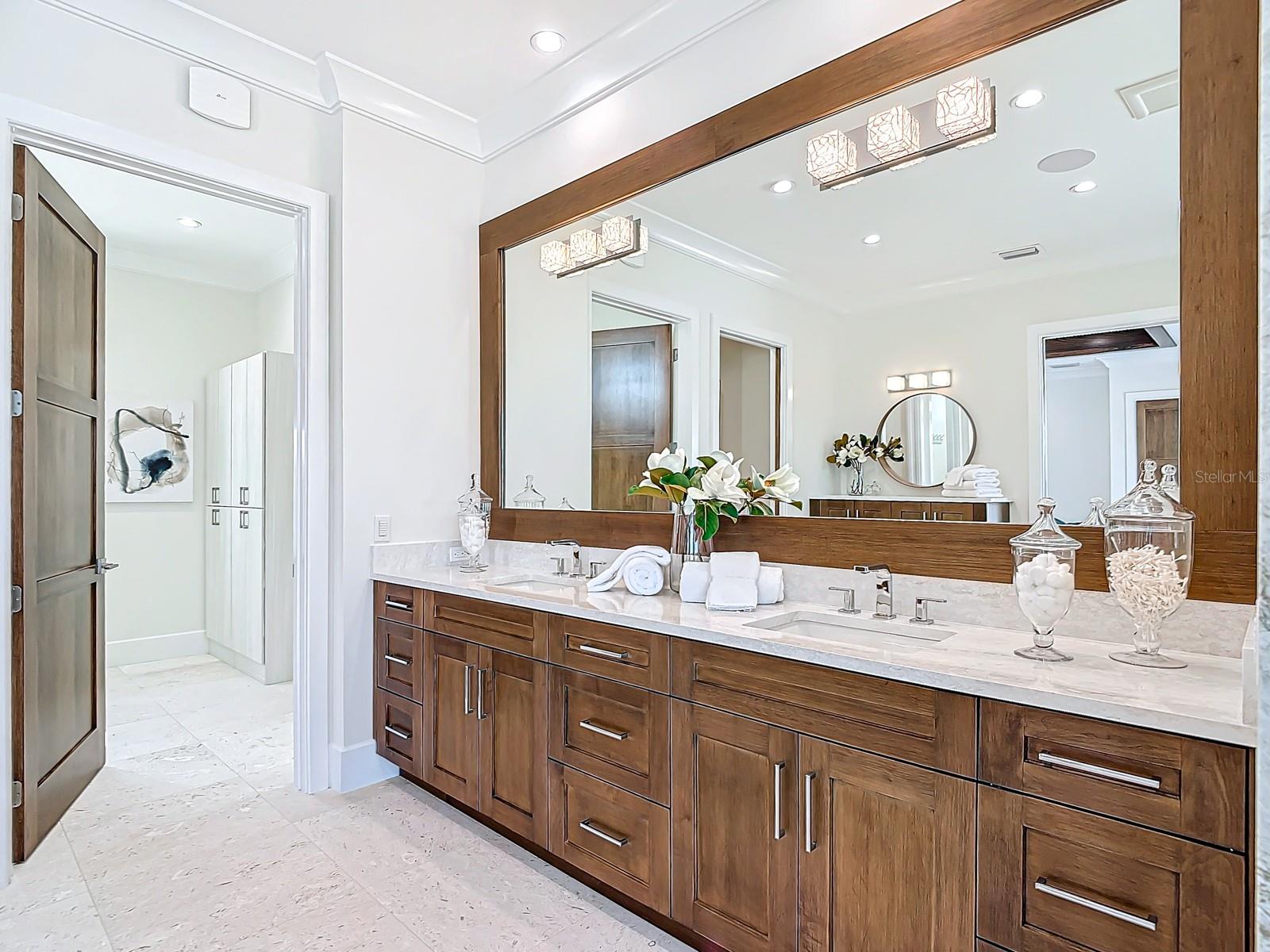 Image 30 of 91 For 14201 Bay Drive