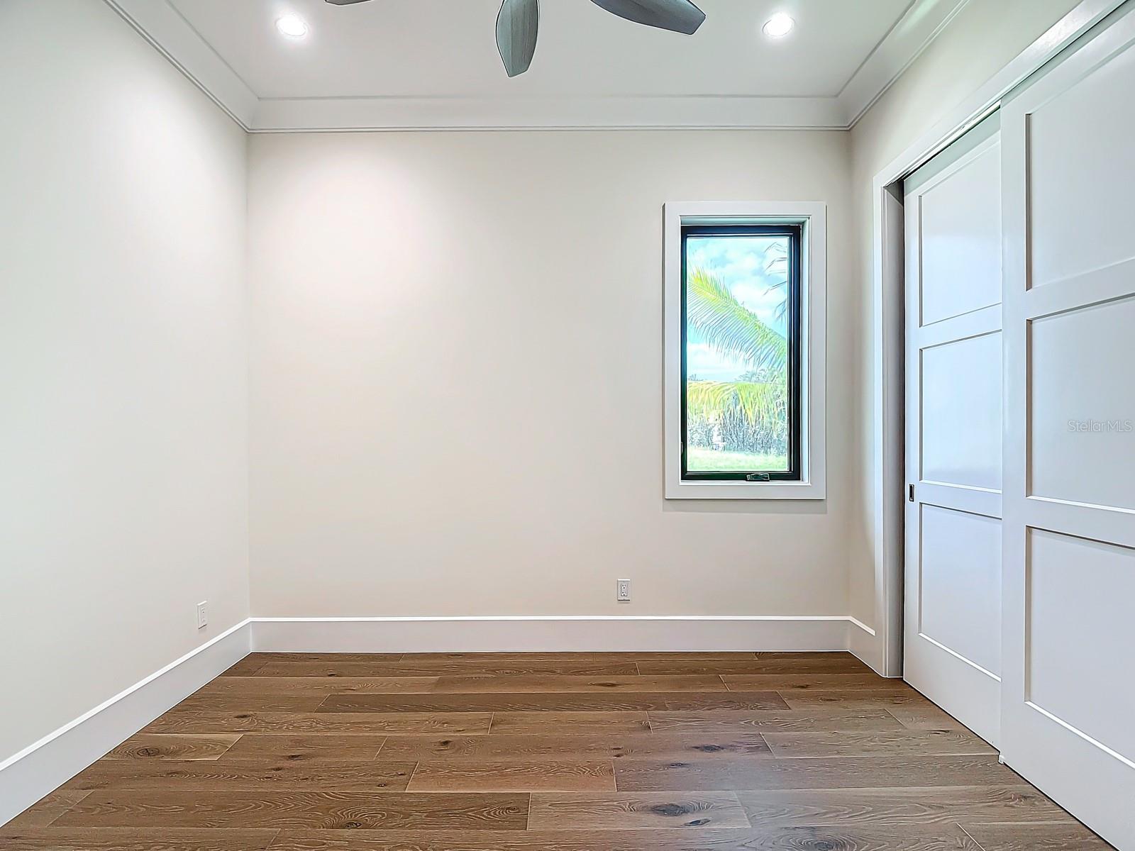 Image 37 of 91 For 14201 Bay Drive