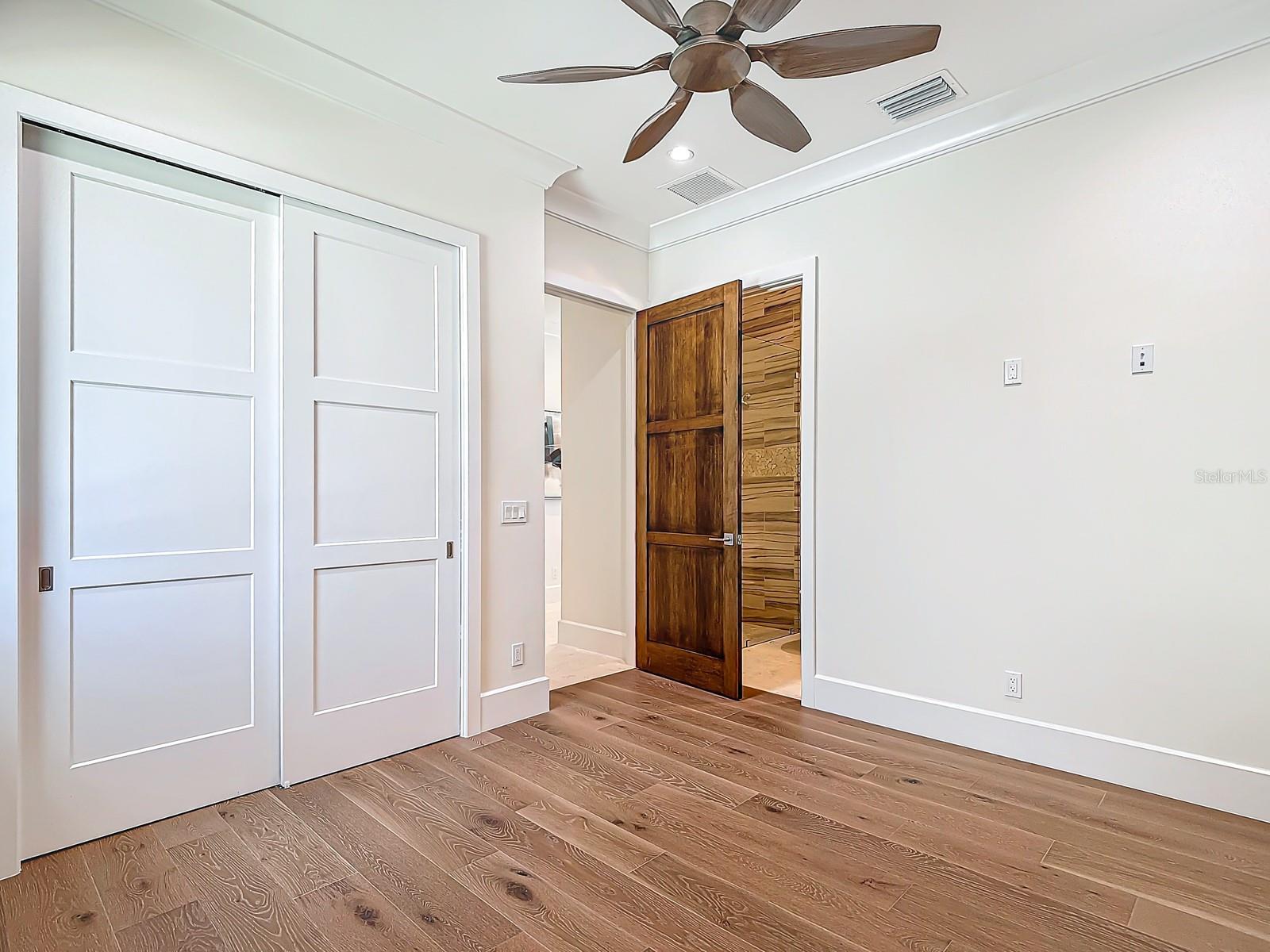 Image 39 of 91 For 14201 Bay Drive