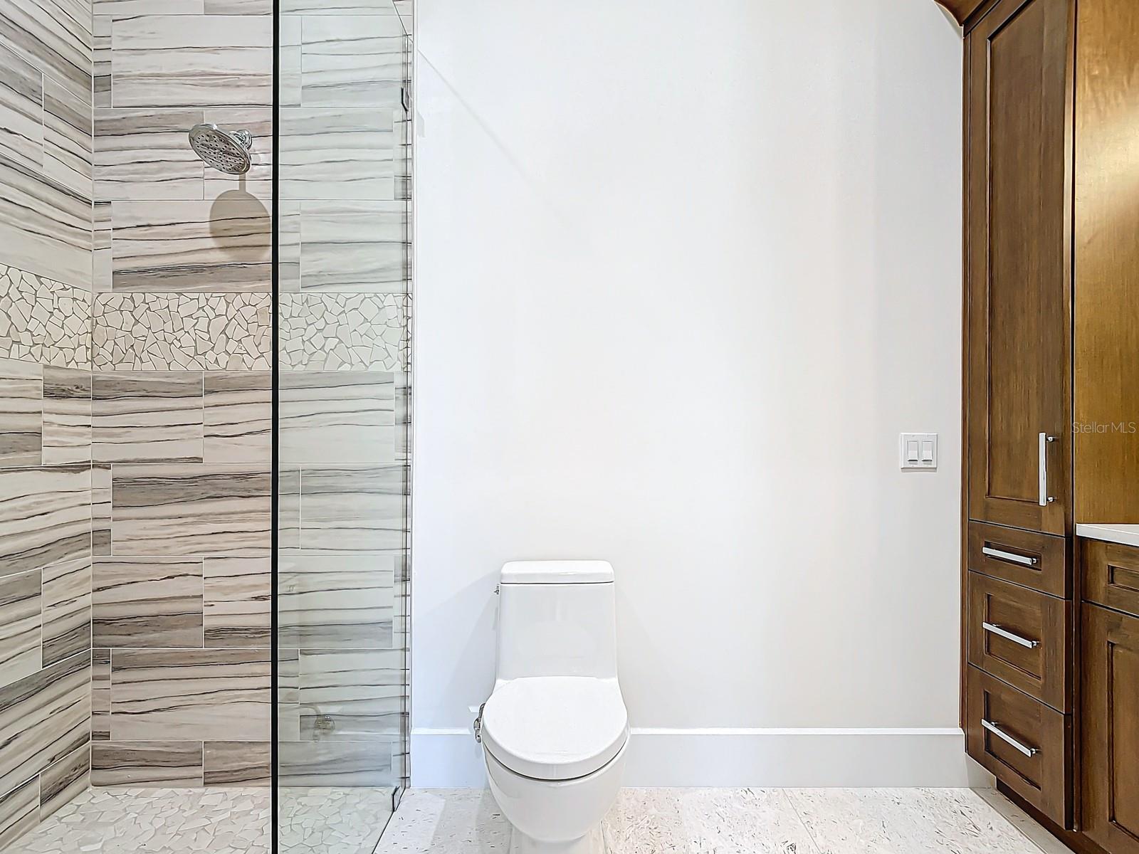 Image 41 of 91 For 14201 Bay Drive