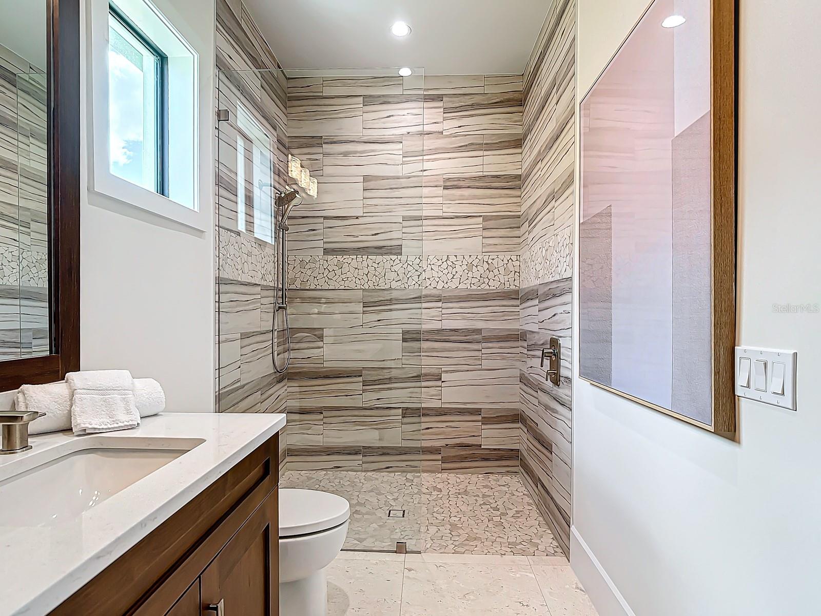 Image 52 of 91 For 14201 Bay Drive