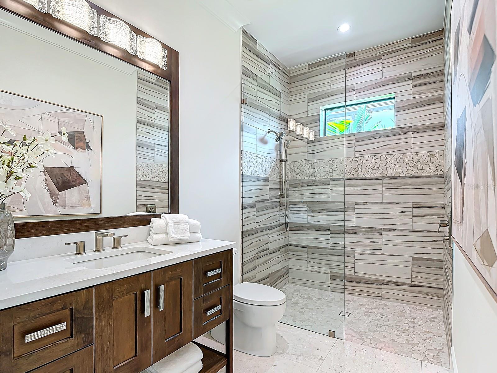 Image 56 of 91 For 14201 Bay Drive