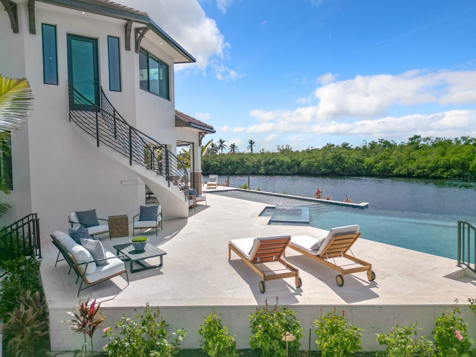 Image 77 of 91 For 14201 Bay Drive