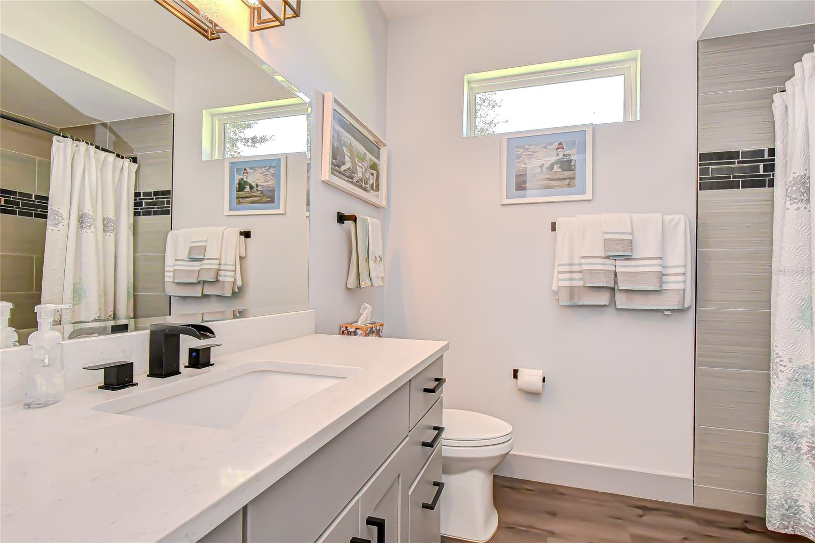 Image 20 of 32 For 1511 Oracle Drive