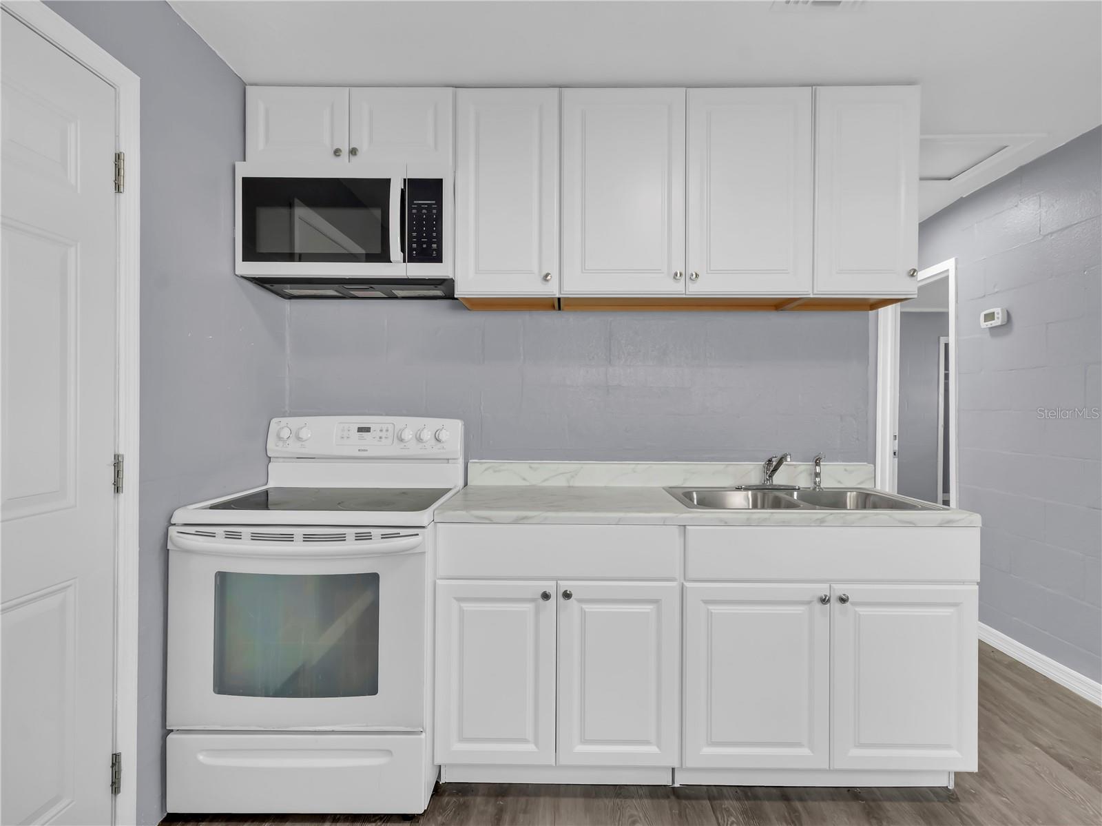 Image 18 of 39 For 301 3rd Terrace