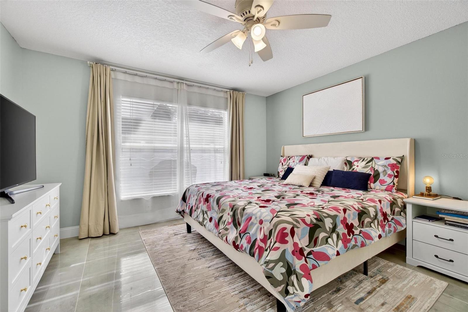 Image 17 of 28 For 1484 Cairn Court