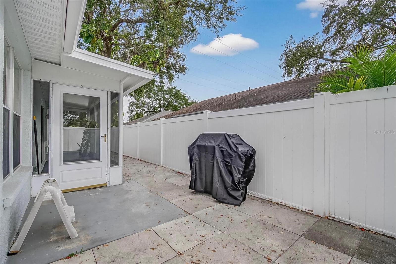 Image 23 of 28 For 1484 Cairn Court