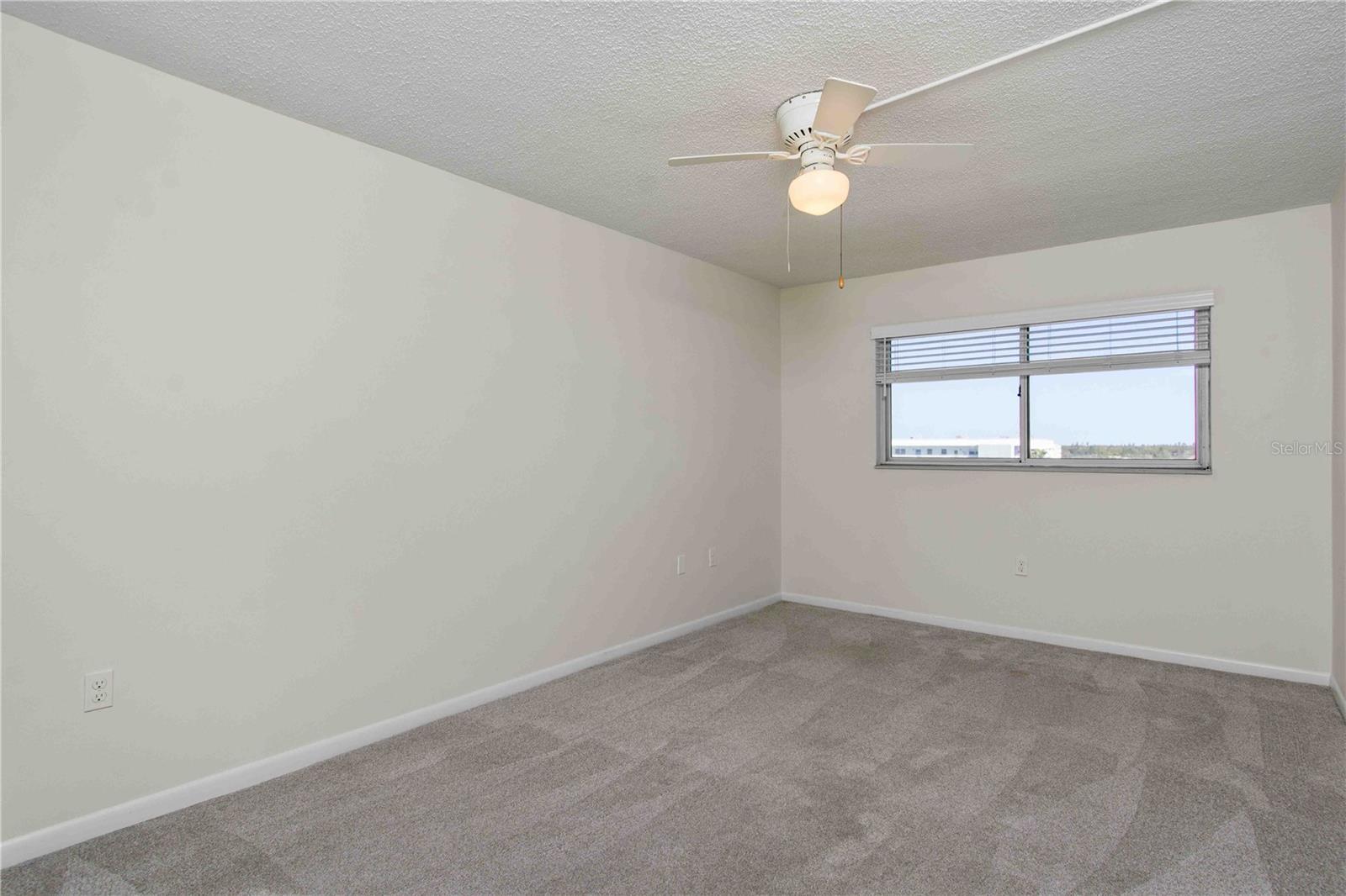 Image 22 of 57 For 5980 Shore Boulevard S 701