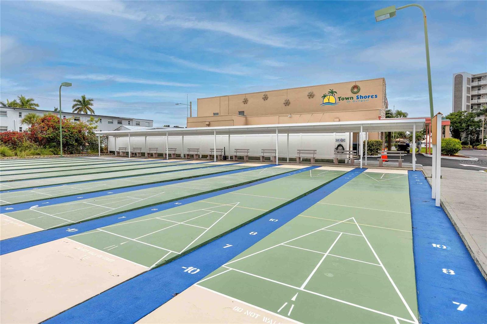 Image 41 of 57 For 5980 Shore Boulevard S 701