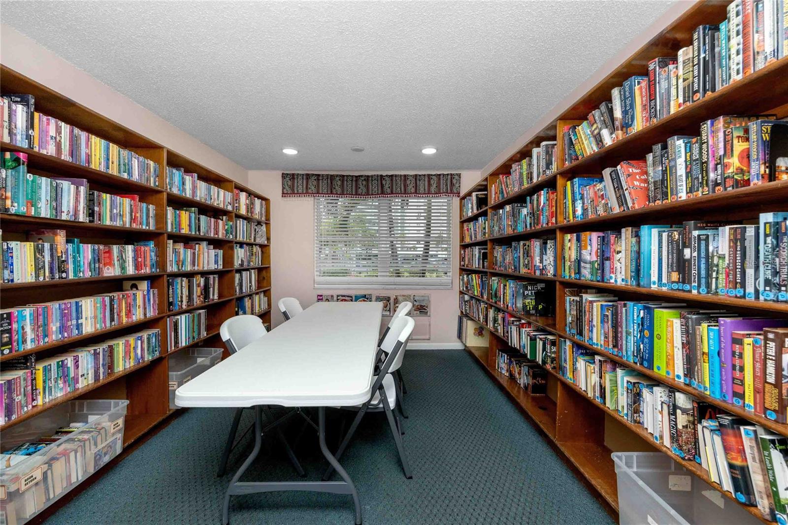 Image 46 of 57 For 5980 Shore Boulevard S 701