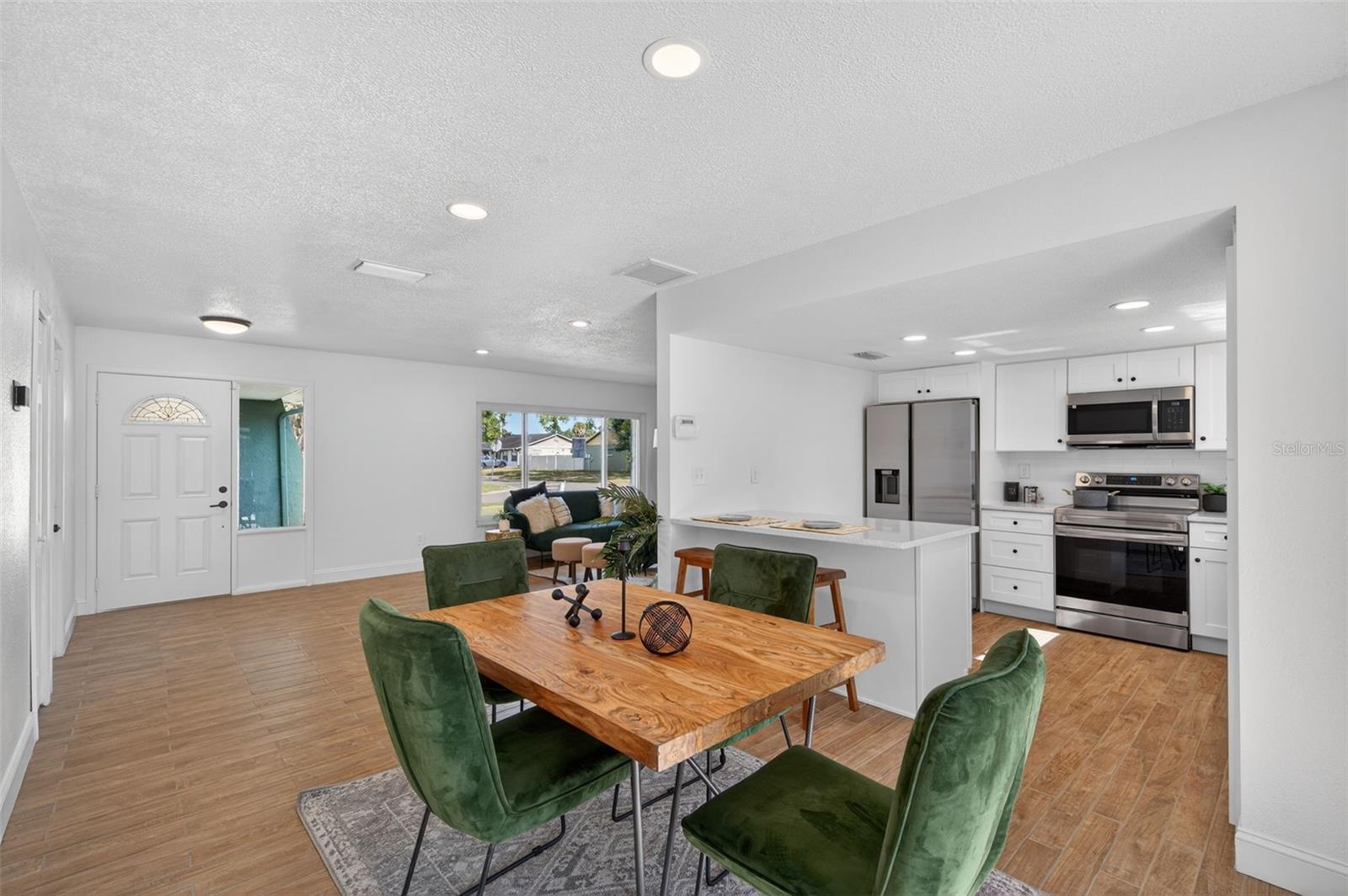 Image 11 of 45 For 3733 Coppertree Circle