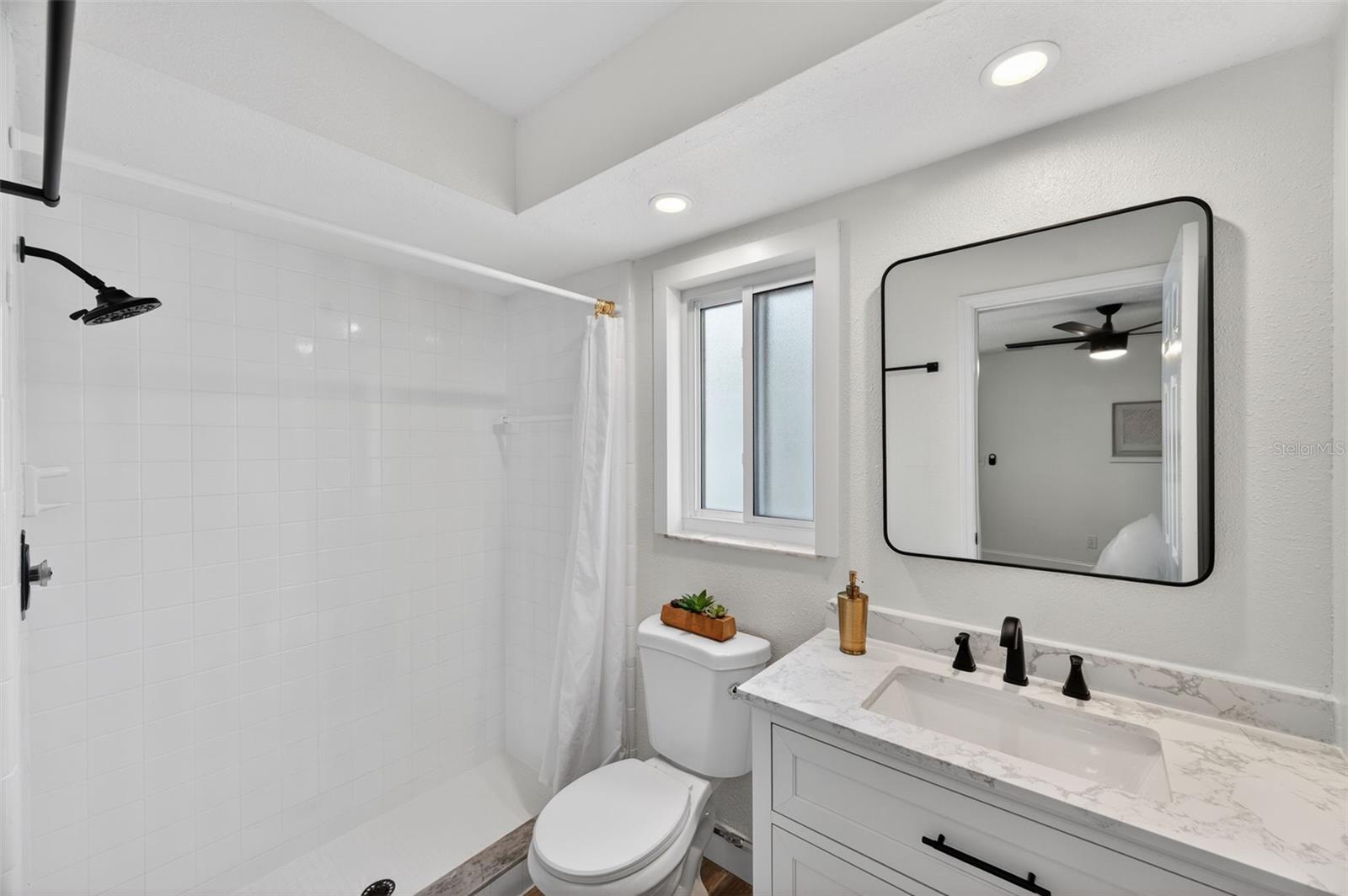 Image 19 of 45 For 3733 Coppertree Circle