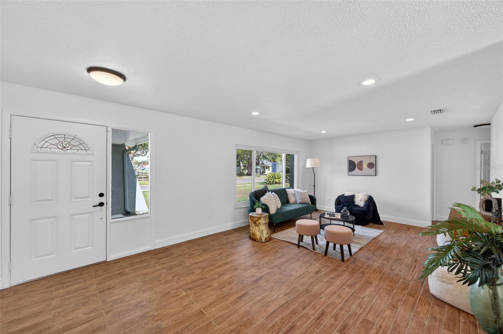 Image 2 of 45 For 3733 Coppertree Circle