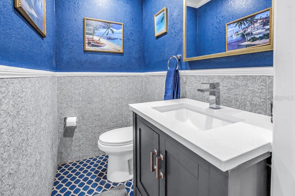 Image 15 of 32 For 5344 1st Avenue S