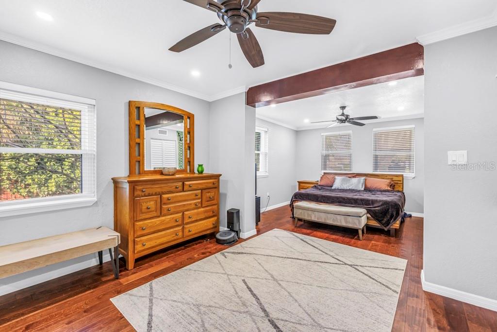 Image 16 of 32 For 5344 1st Avenue S