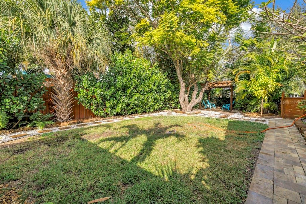 Image 27 of 32 For 5344 1st Avenue S