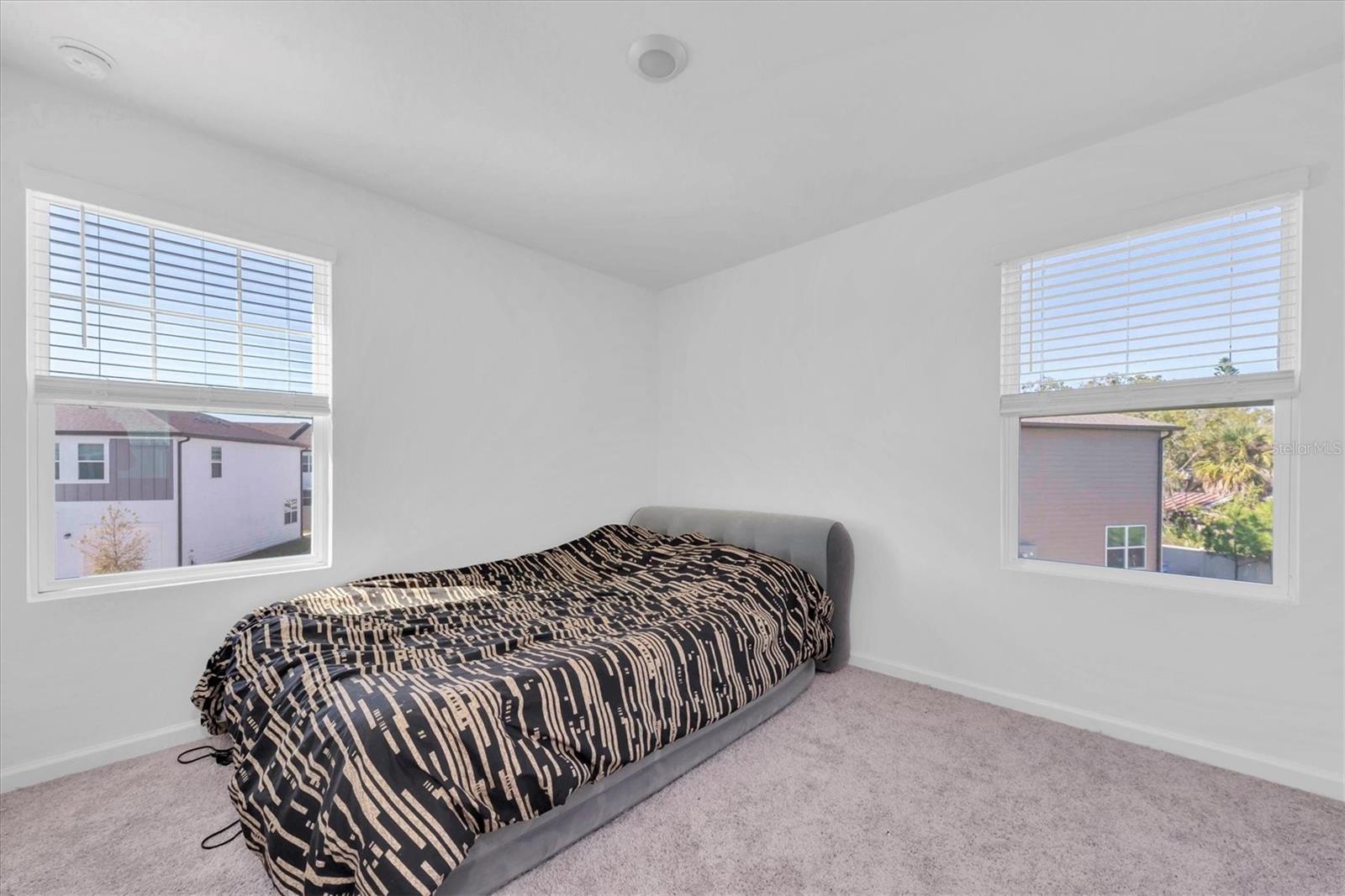 Image 18 of 36 For 6272 Bucket Court