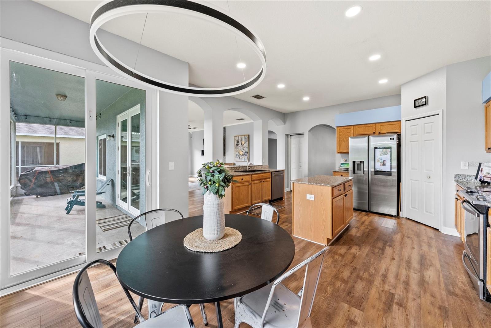 Image 14 of 63 For 25521 Bruford Boulevard