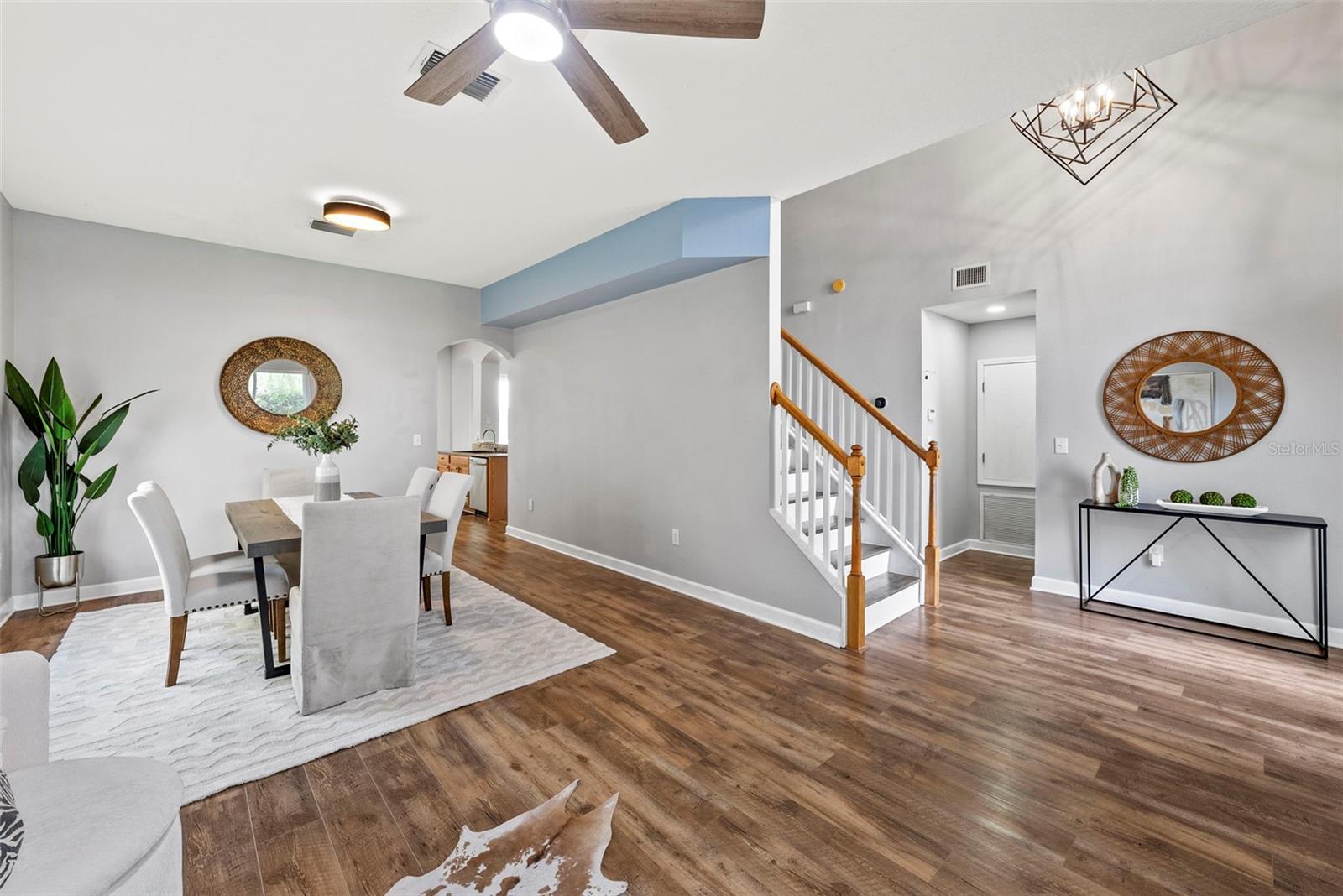 Image 17 of 63 For 25521 Bruford Boulevard