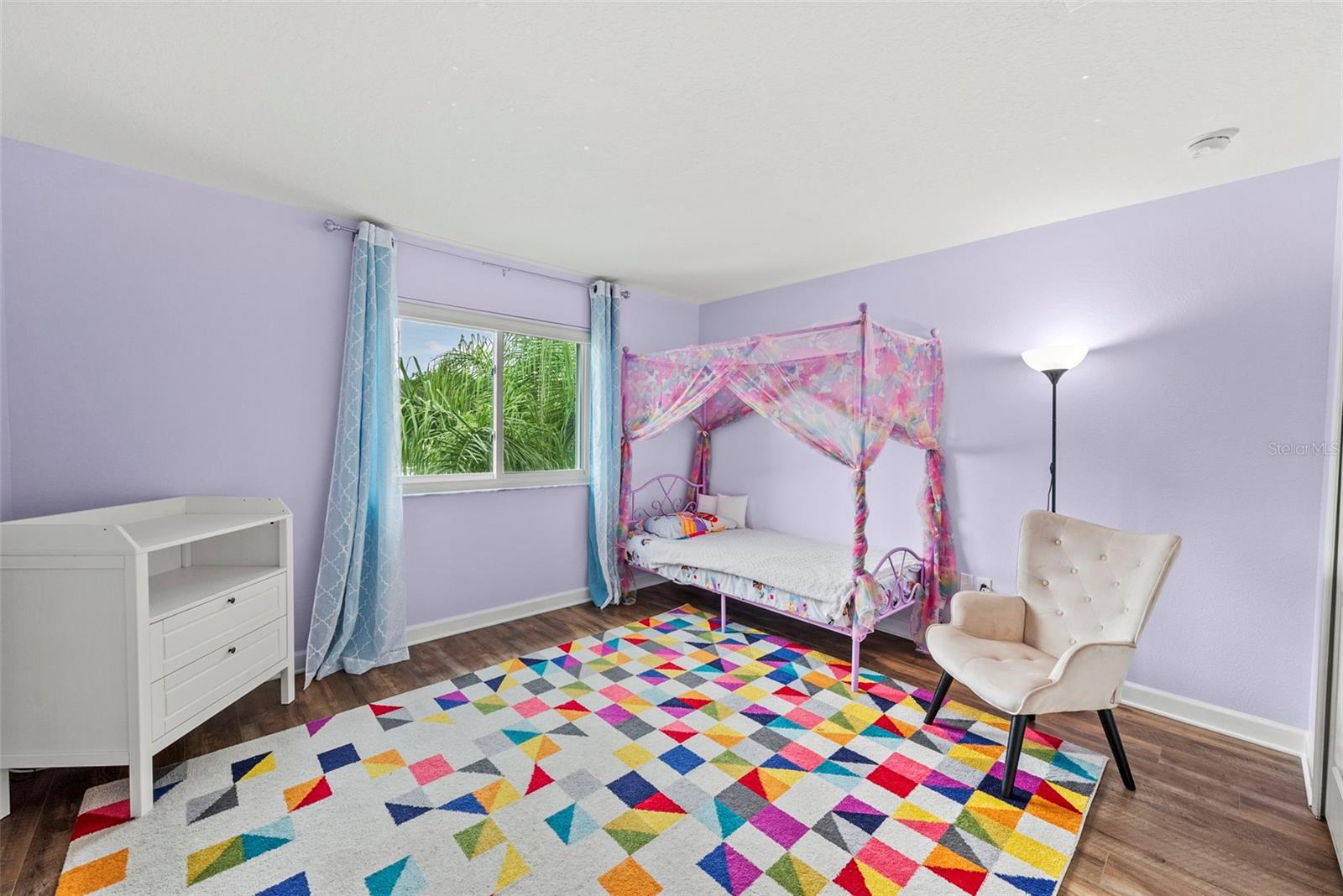 Image 37 of 63 For 25521 Bruford Boulevard