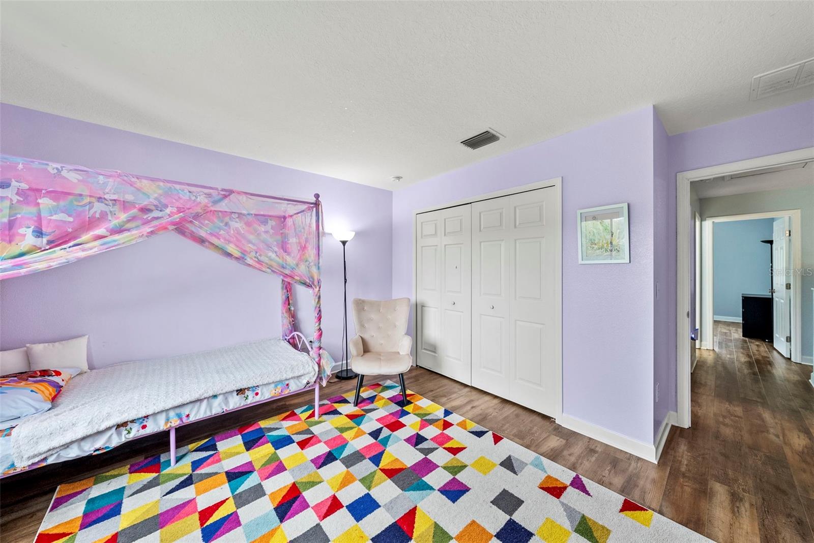 Image 38 of 63 For 25521 Bruford Boulevard