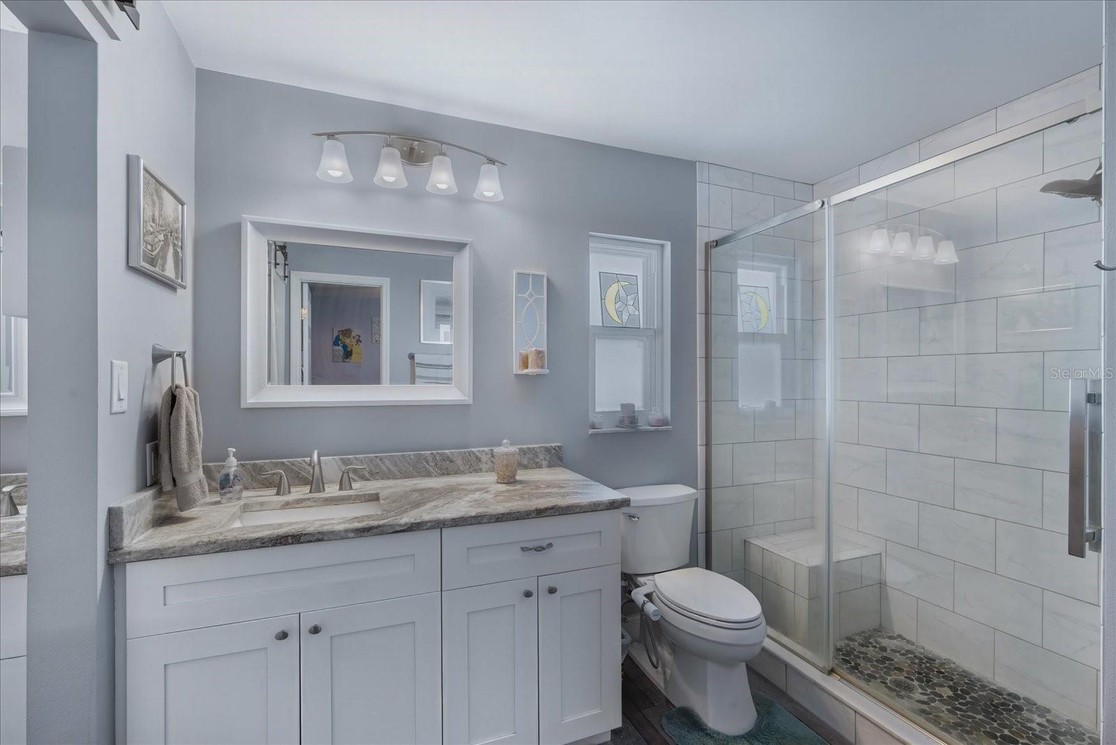 Image 13 of 27 For 16646 Vallely Drive