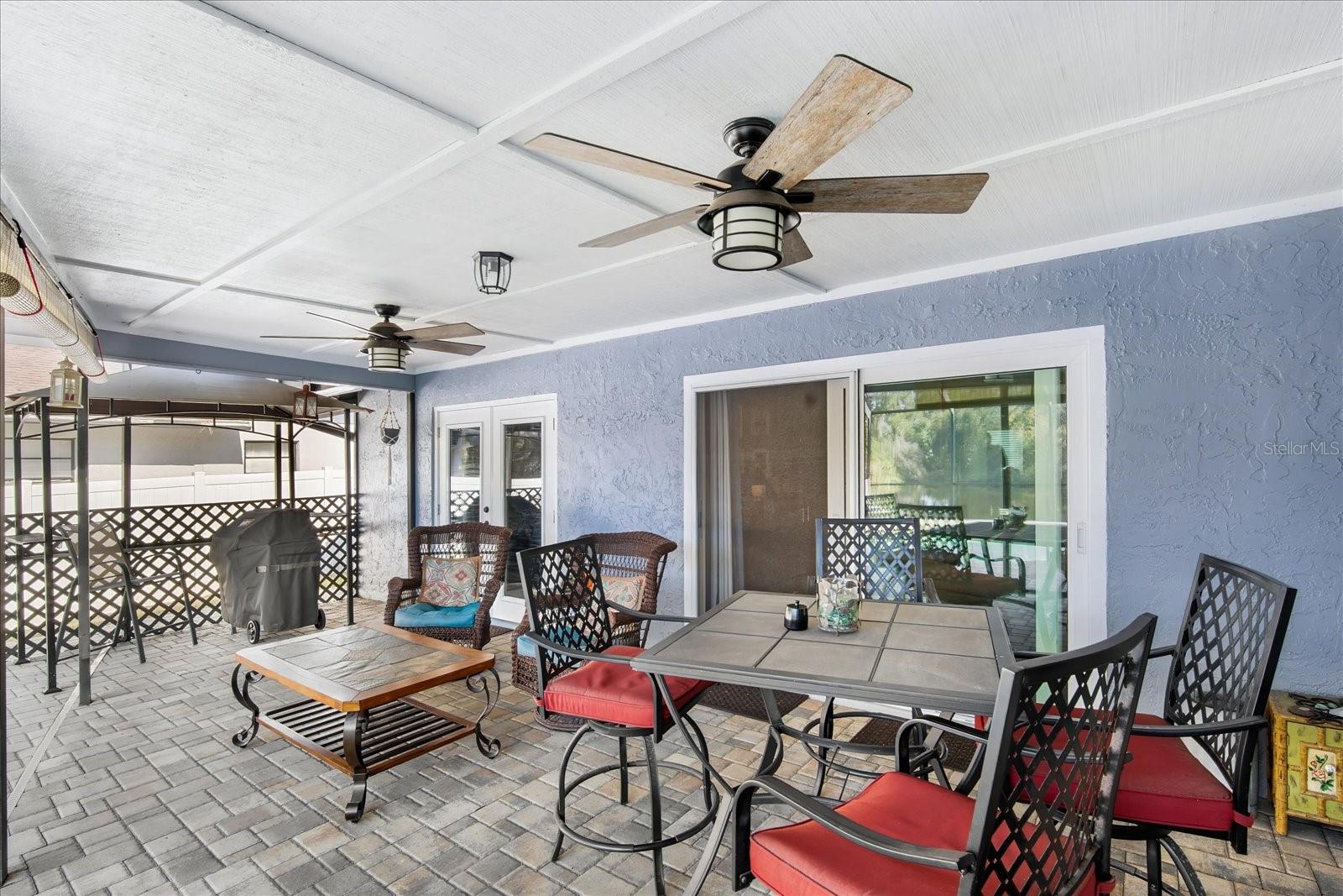 Image 19 of 27 For 16646 Vallely Drive