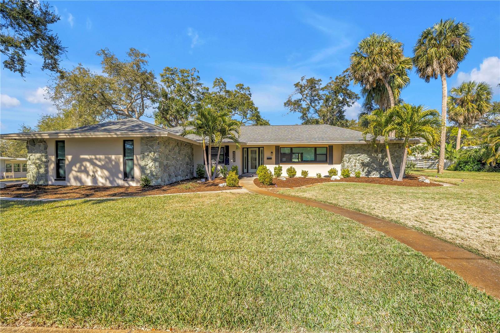 Details for 8261 28th Avenue N, ST PETERSBURG, FL 33710