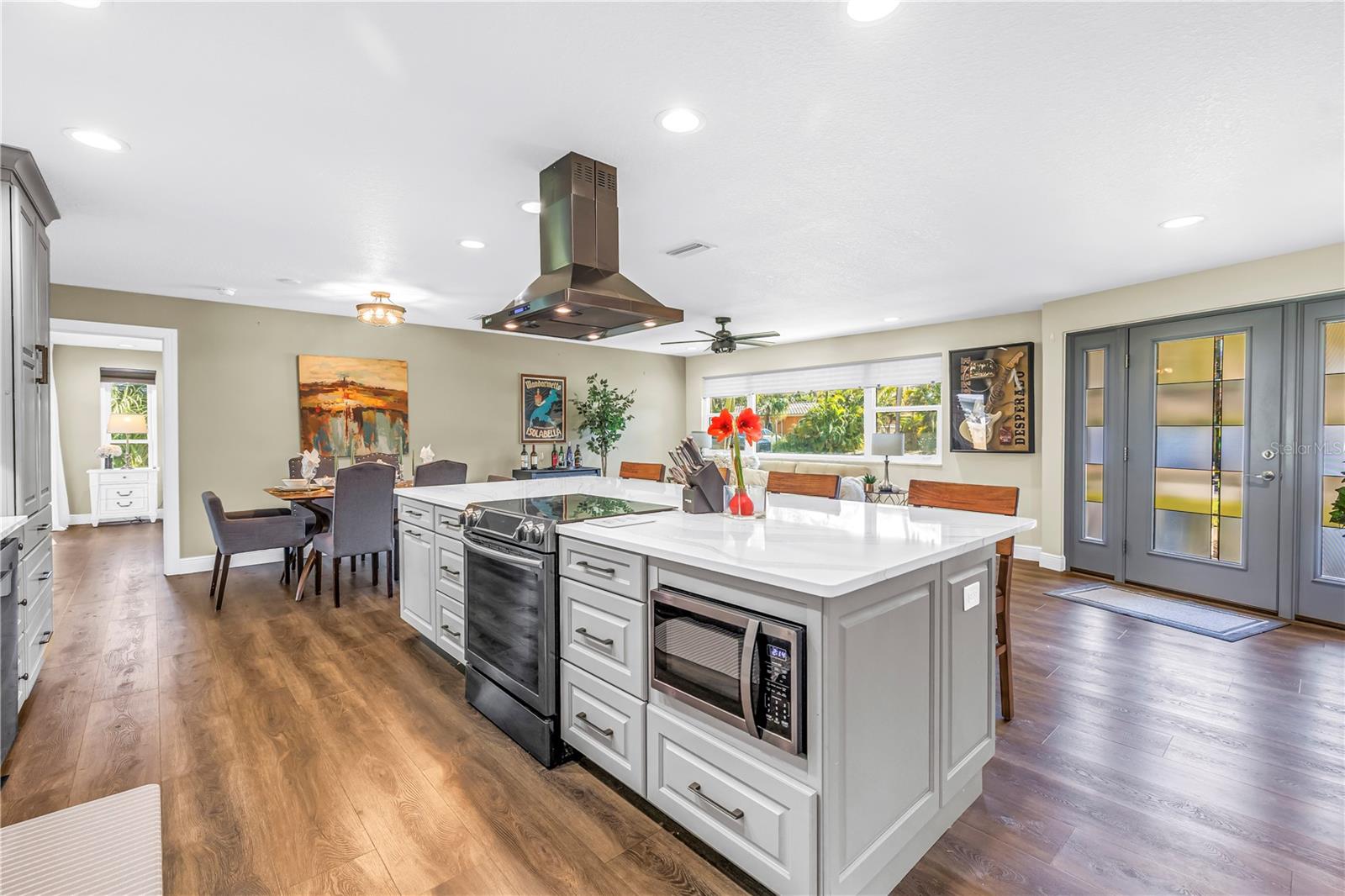 Image 31 of 57 For 8261 28th Avenue N