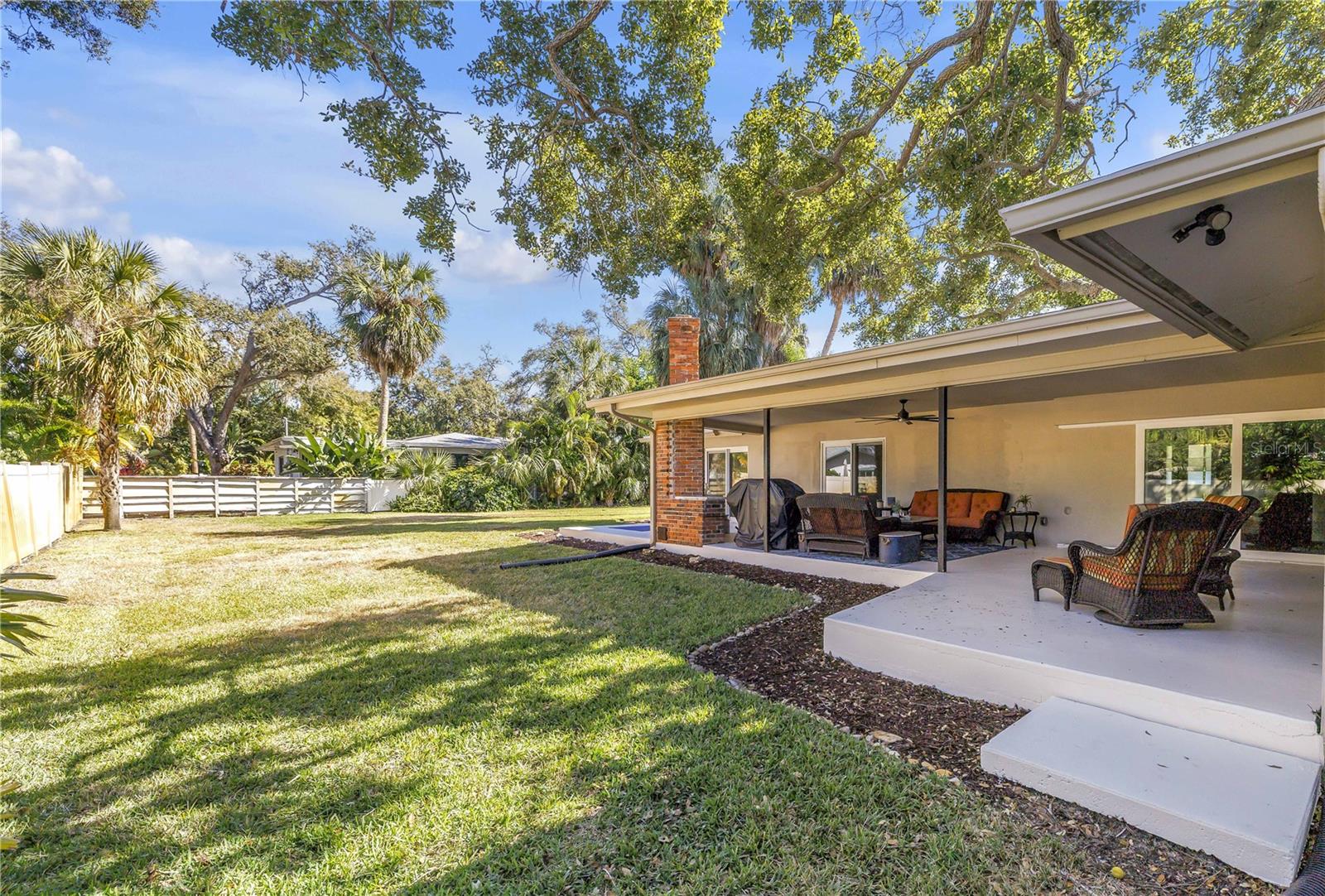 Image 6 of 57 For 8261 28th Avenue N