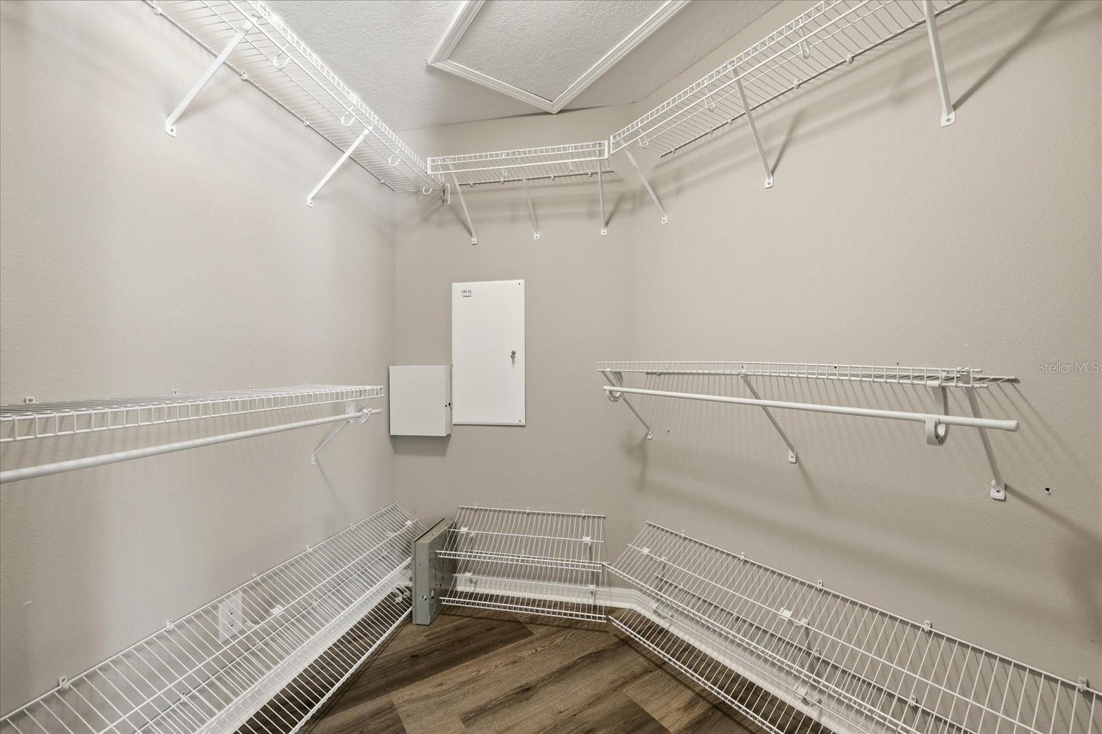 Image 32 of 55 For 6834 Guilford Bridge Drive