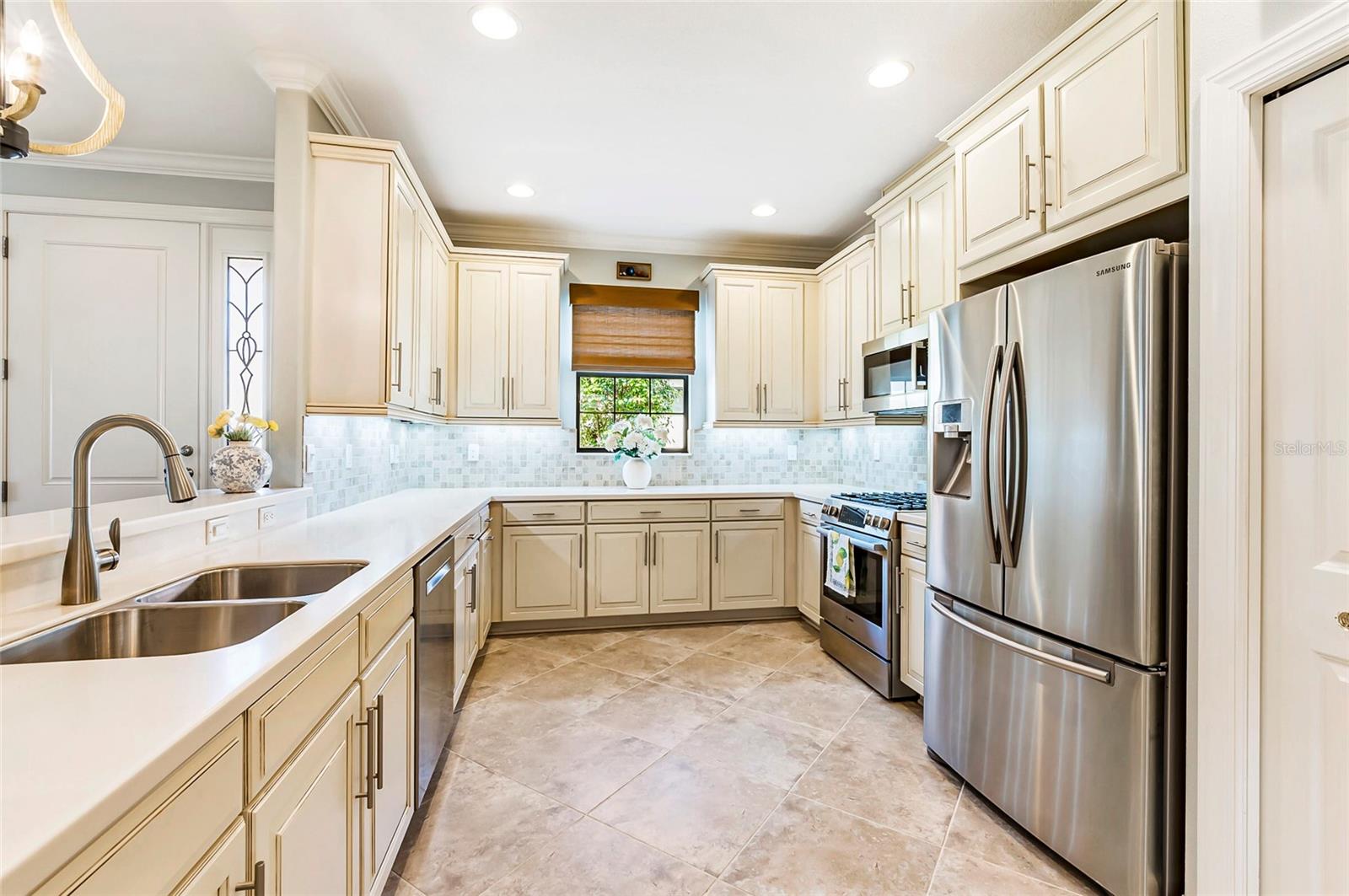 Image 9 of 62 For 13128 Torresina Terrace