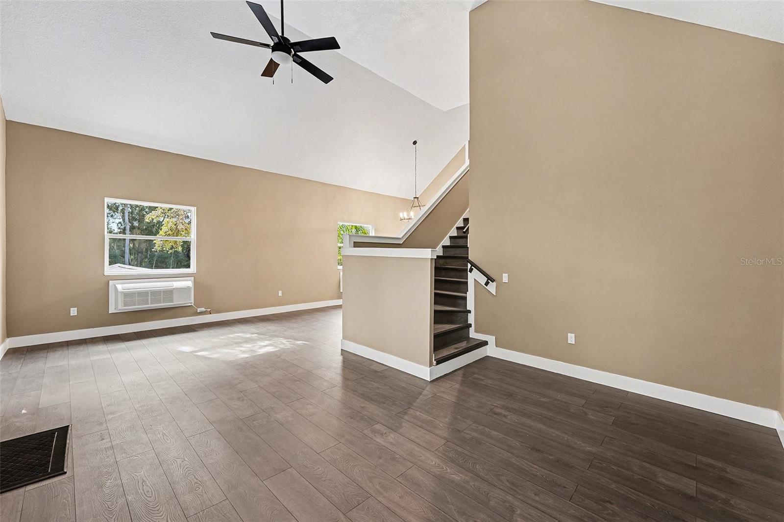 Image 11 of 37 For 16288 48th Street N