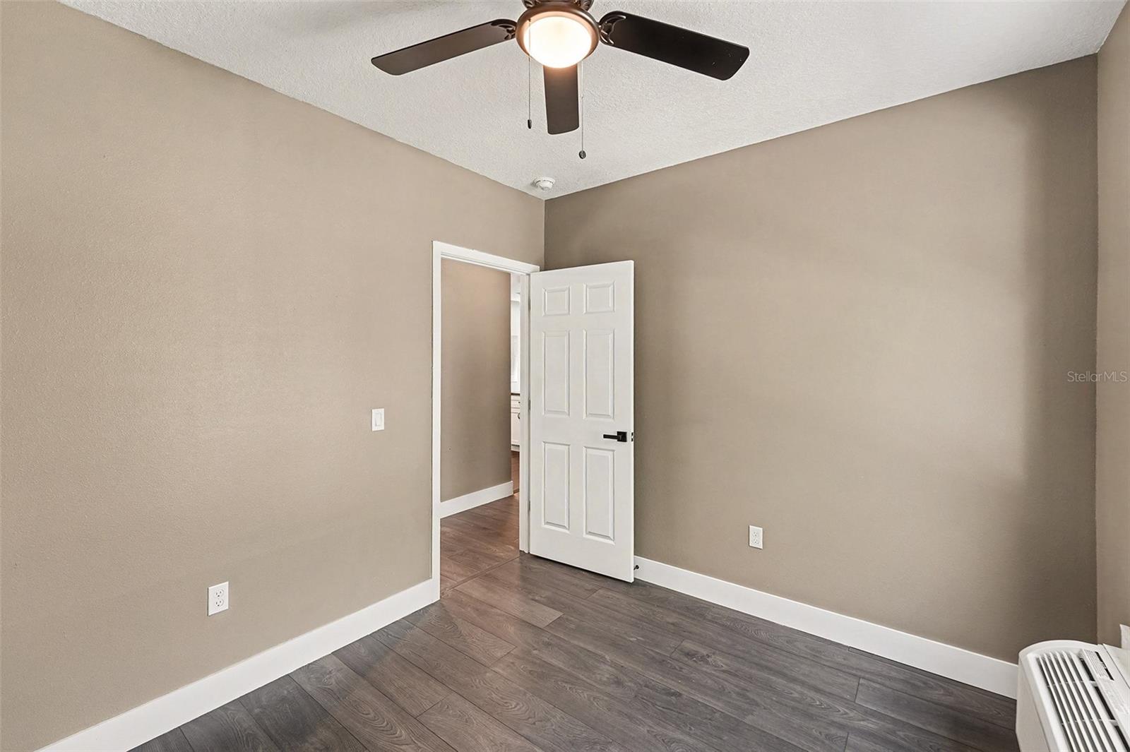 Image 20 of 37 For 16288 48th Street N