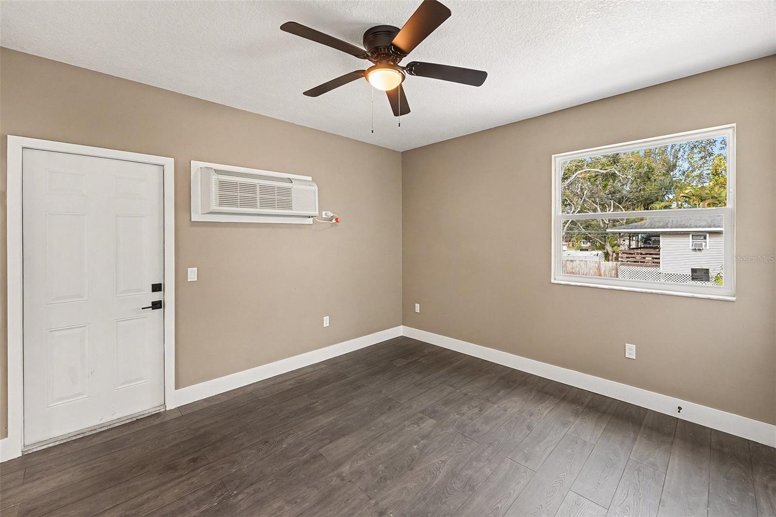 Image 23 of 37 For 16288 48th Street N