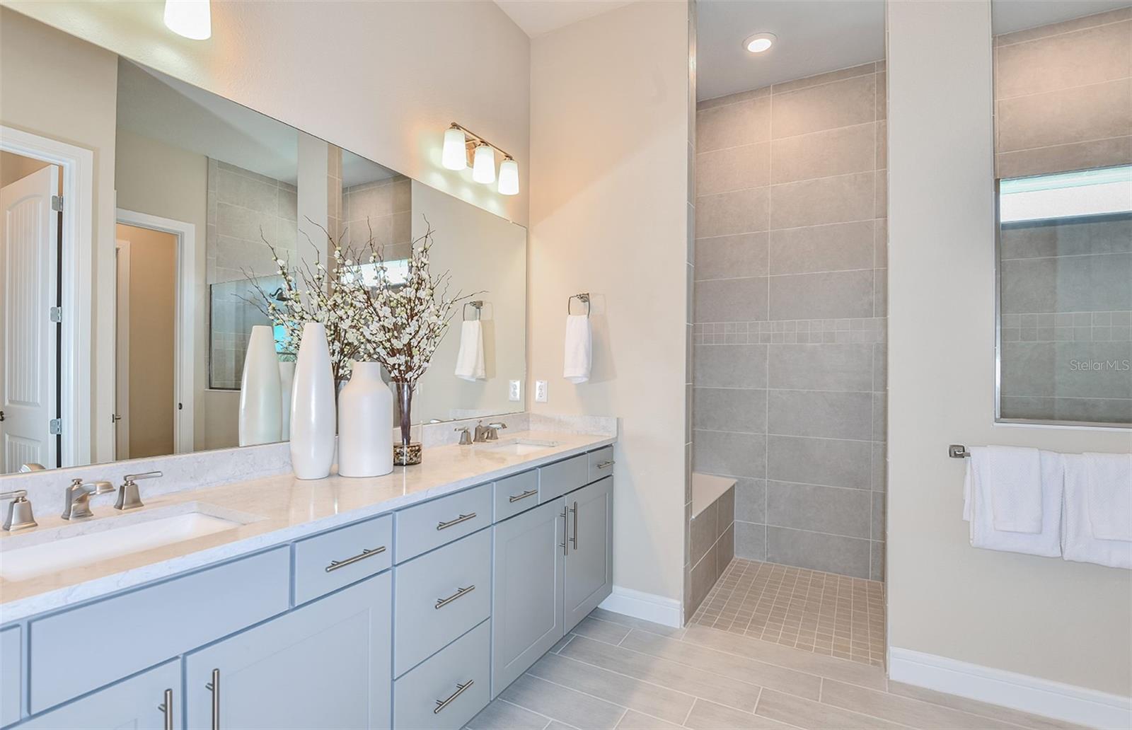 Image 9 of 33 For 6257 84th Avenue