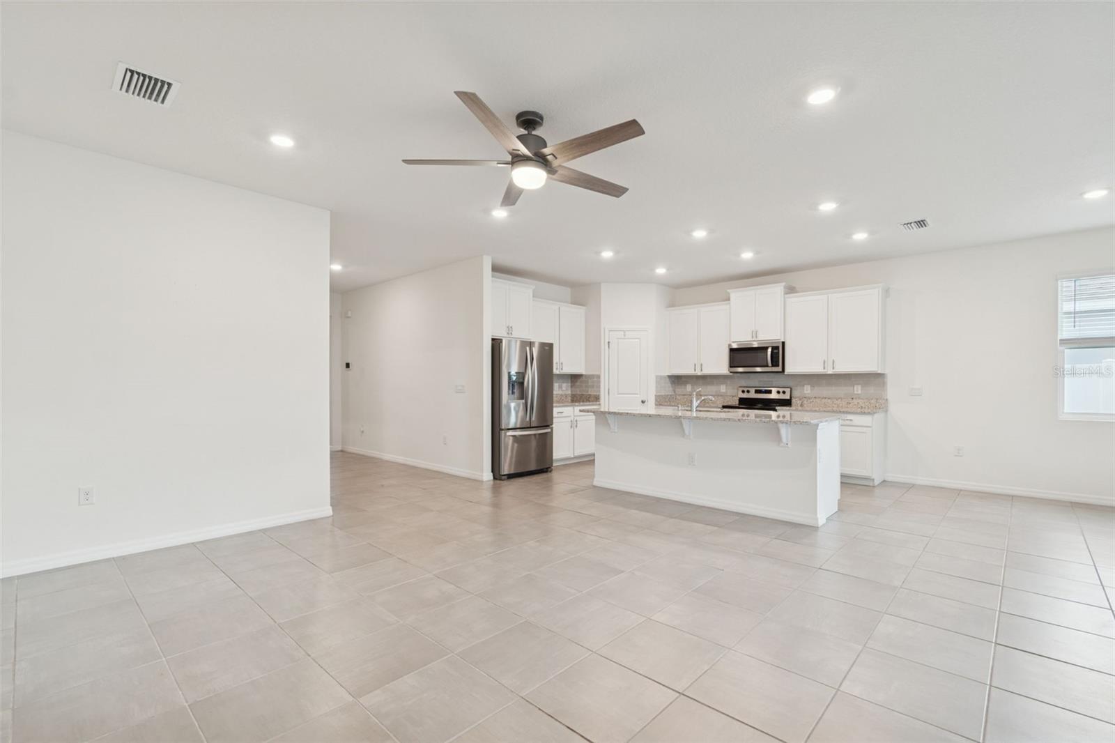 Image 15 of 59 For 7139 Steer Blade Drive