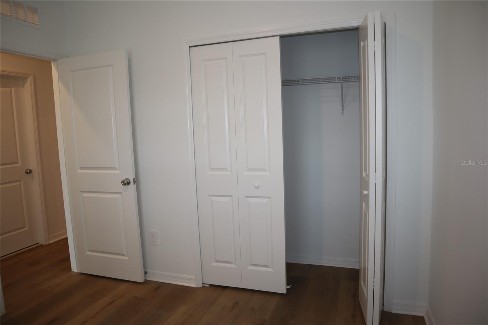 Image 13 of 23 For 3346 Lapis Lake Dr